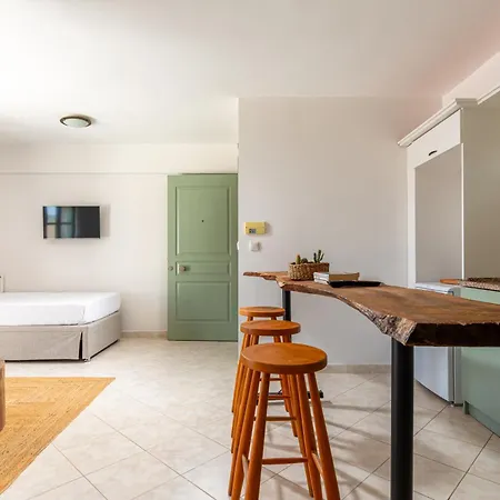 Cumbalica Apartmanhotel Çeşme